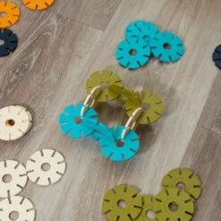 Interlocking Snowflake Toy Set -Popfun interlocking snowflake toy set 621874