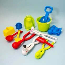 The SnowShaper Snowball Kit 12pcs