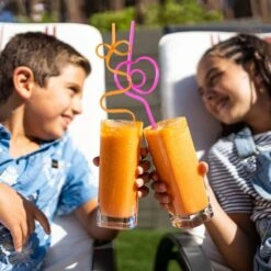 Crazy Straws With Valentines Day Cards For Kids (32pcs) -Popfun valentines day cards for kids with crazy straws 32 pcs 884821